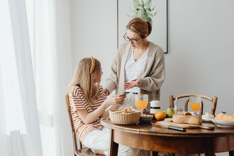 Japanese parenting lifestyle photo